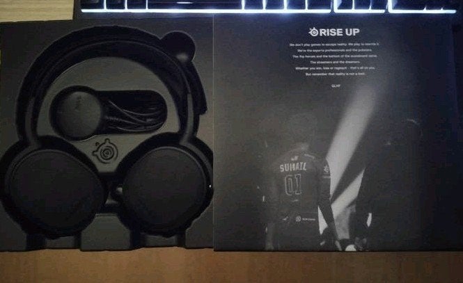STEELSERIES ARCTIC 9 WIRELESS, Enlèvement