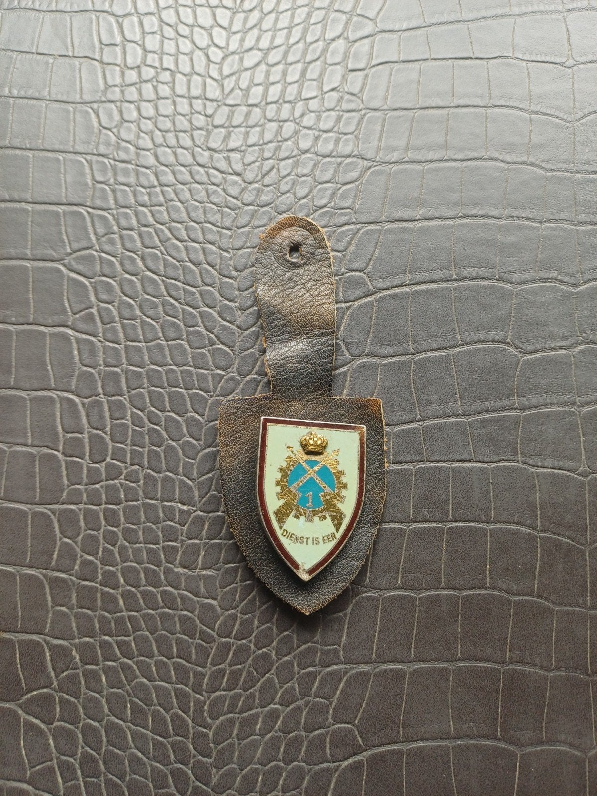 Cintre de poitrine, Collections, Enlèvement ou Envoi