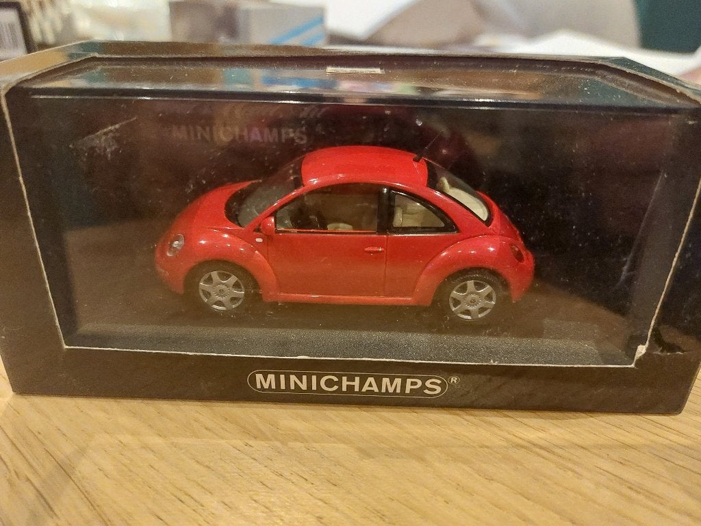 Minichamps VW Beetle red 1/43, Enlèvement ou Envoi, Neuf, Voiture, MiniChamps