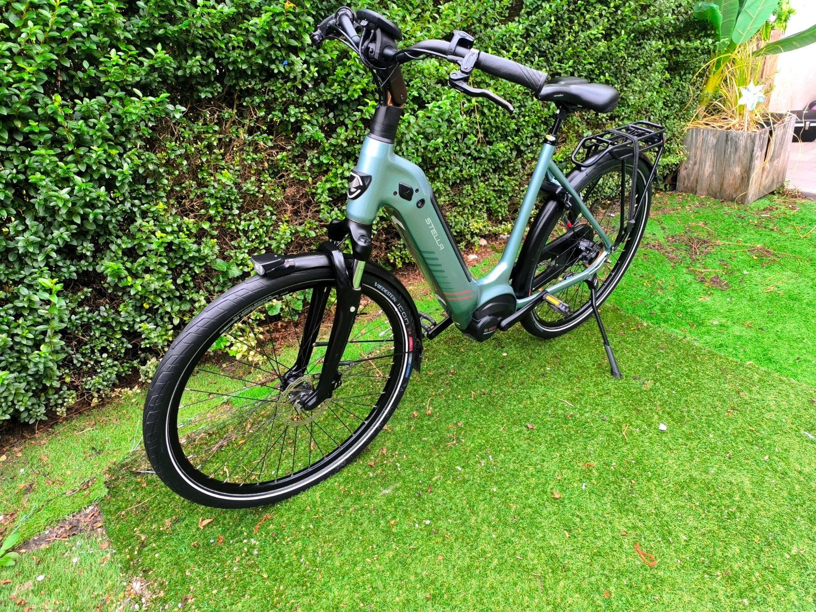 Prachtige Stella E-Bike 2023 - Bosch 500Wh - Slechts 1813km!, Zo goed als nieuw, 50 km per accu of meer, 55 tot 59 cm, Ophalen