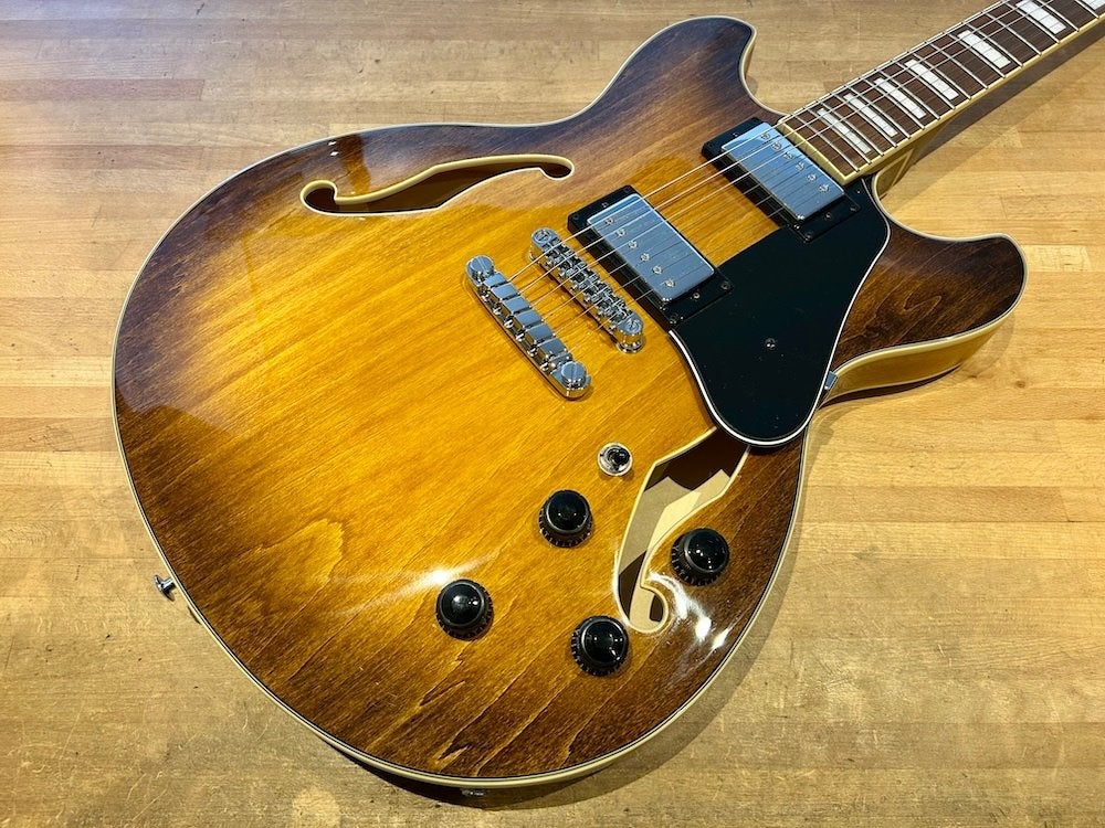 Ibanez 2021 AS73 TBC brun tabac, Musique & Instruments, Instruments à corde | Guitares | Électriques, Semi-solid body, Enlèvement ou Envoi