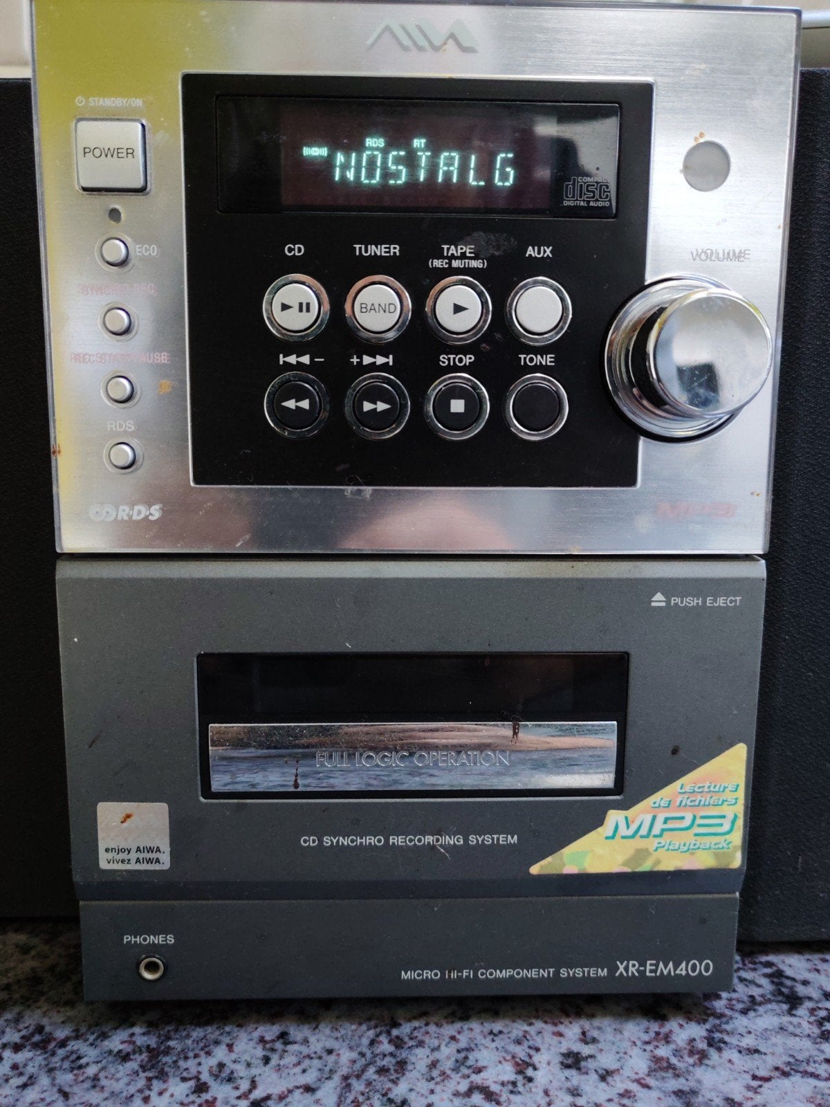 chouette petite chaîne hifi AIWA (CD, K7, FM, AUX), Connexion MP3, Autres marques, Deck cassettes ou Lecteur-enregistreur de cassettes