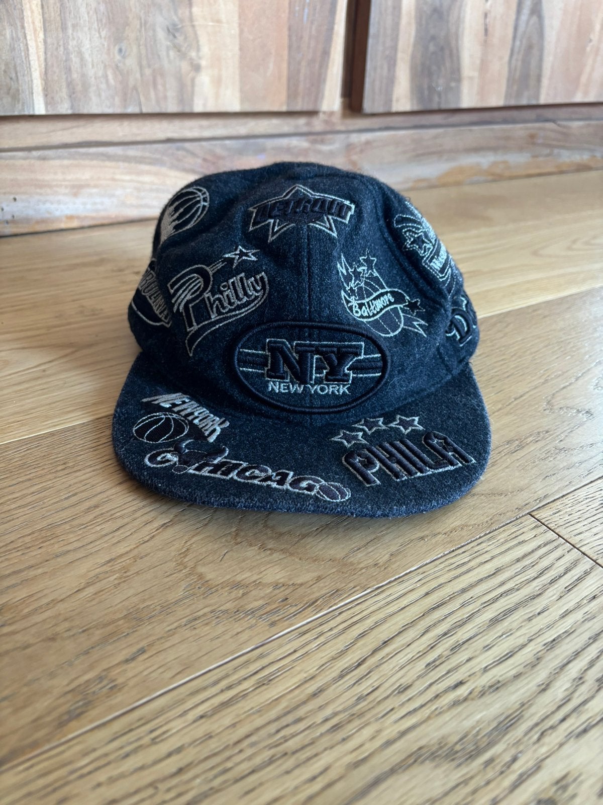 Casquette K&B Ethos "All Over City" NY Philly Baltimore, Kleding | Heren, Hoeden en Petten, Ophalen of Verzenden, Pet