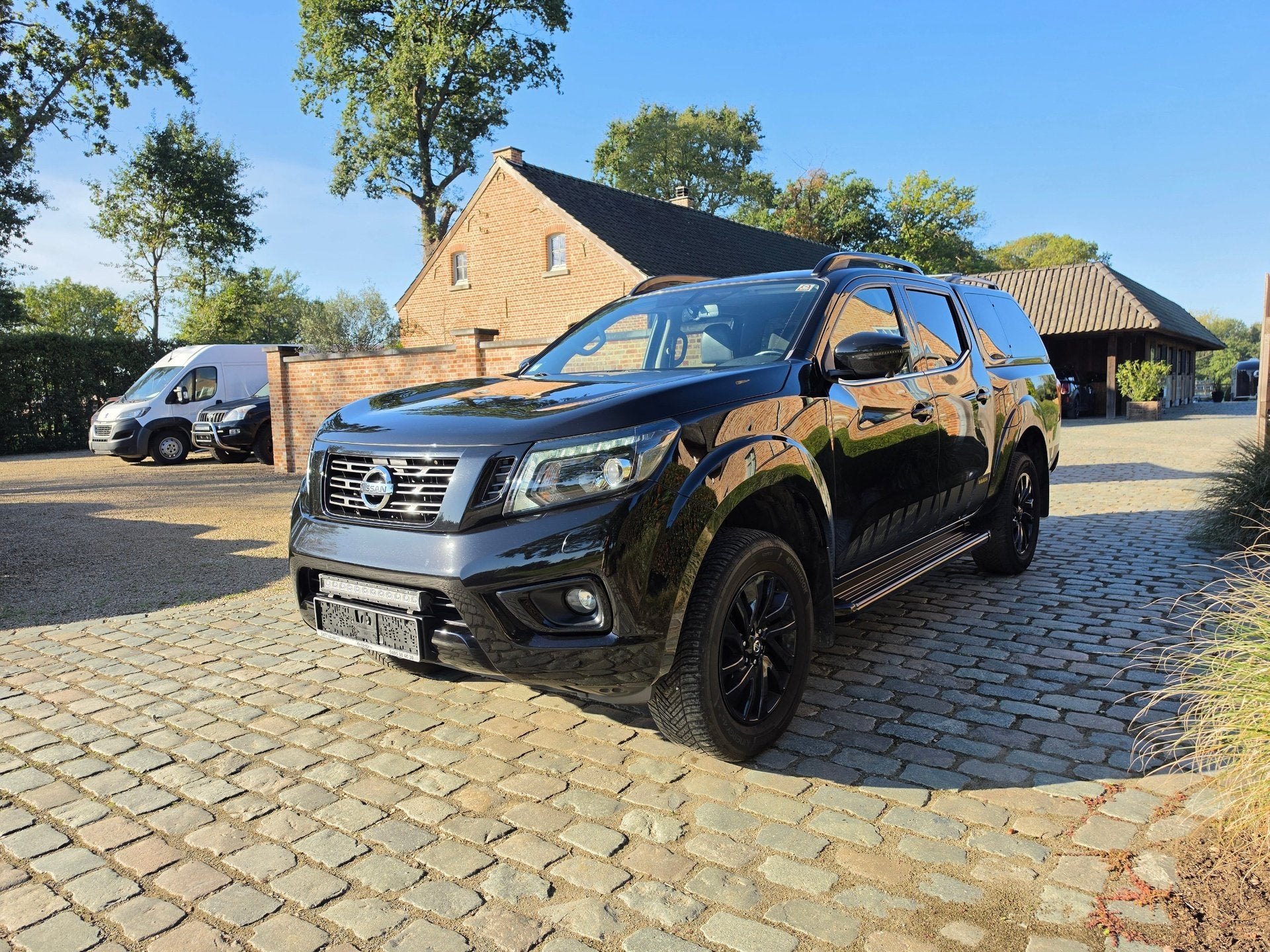 Nissan NP300 TEKNA 3500KG sleep!, Auto's, Automaat, 4 deurs, Gebruikt, 4 cilinders