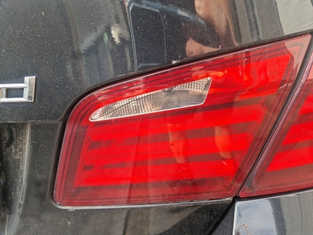 FEU ARRIÈRE DROIT BMW 5 serie (F10) (|63217203230|), Utilisé, BMW, Petuelring 130
80809  München, DE, Bayerische Motoren Werke AG