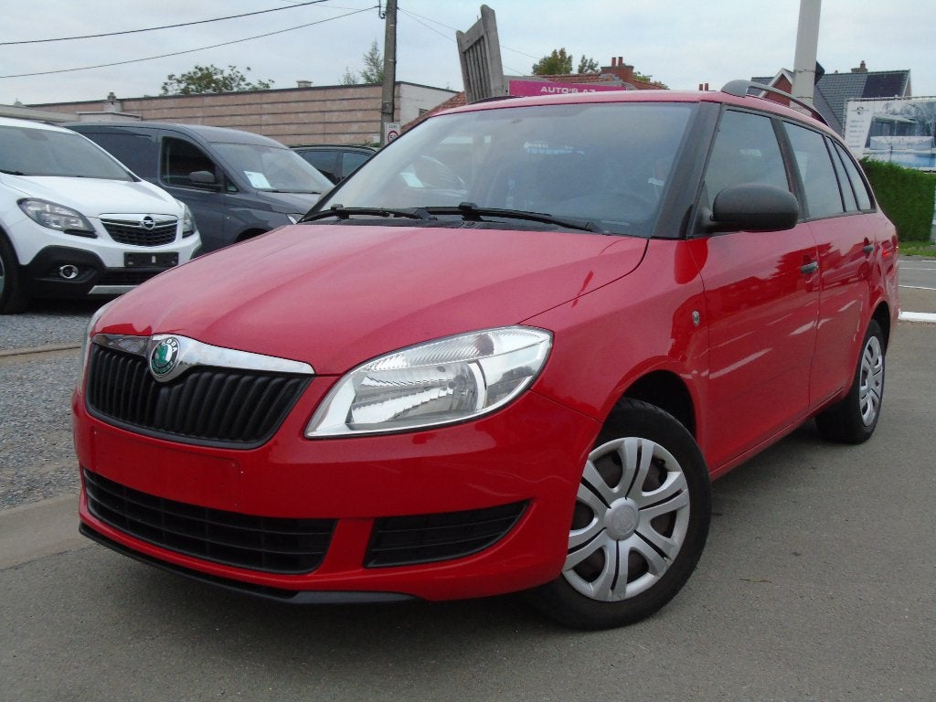 Skoda Fabia 1.2i Benzine *05/2012 *1e Eigen *Ohboekje, Autos, Rouge, Euro 5, Achat, Entreprise