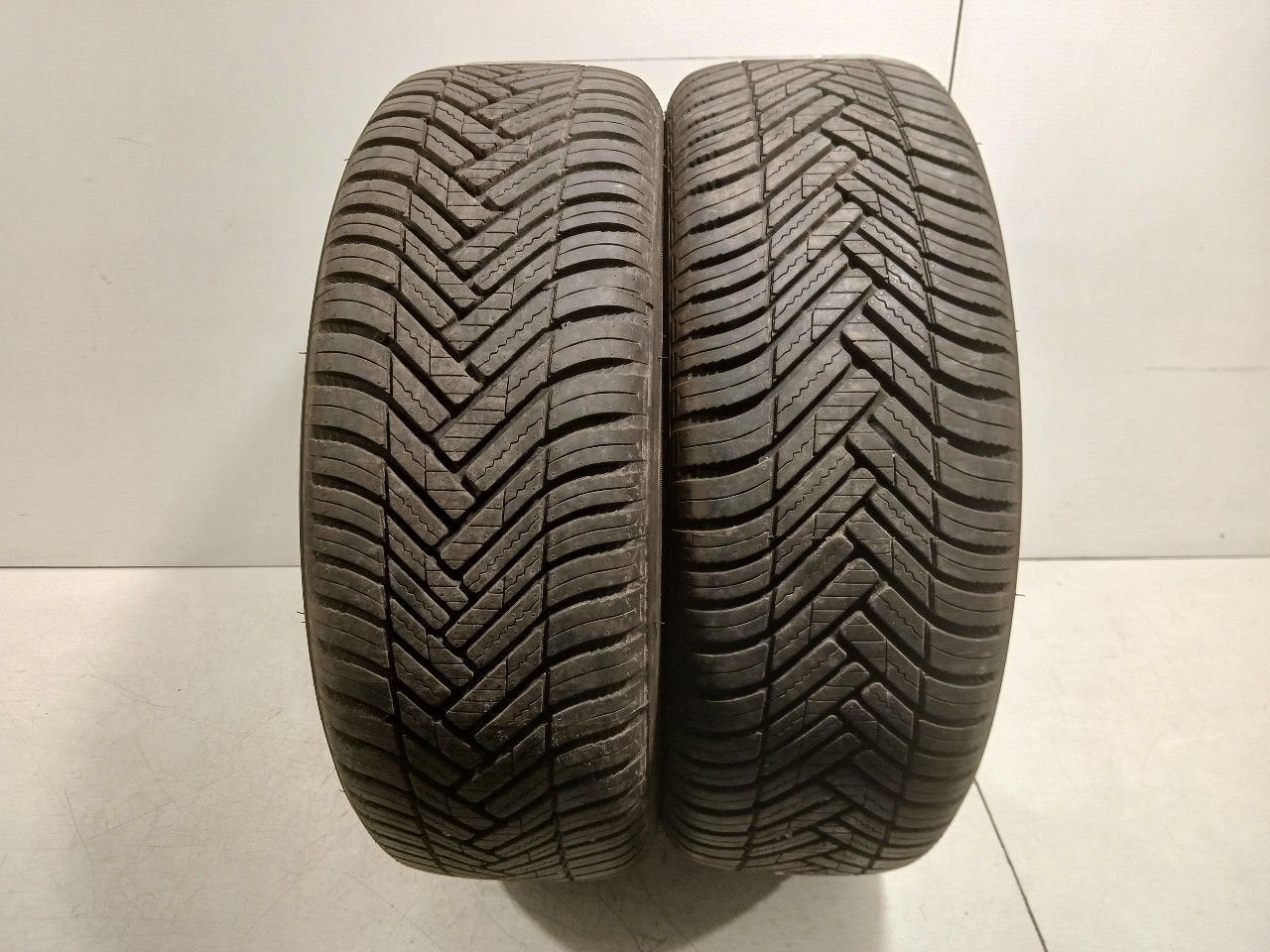 Bandenset 2 stuks 4-Seizoenen 195 55 R16, Autos : Pièces & Accessoires, Pneus & Jantes, Onderdelen@venauto.nl, Van der Ven Autorecycling B.V.