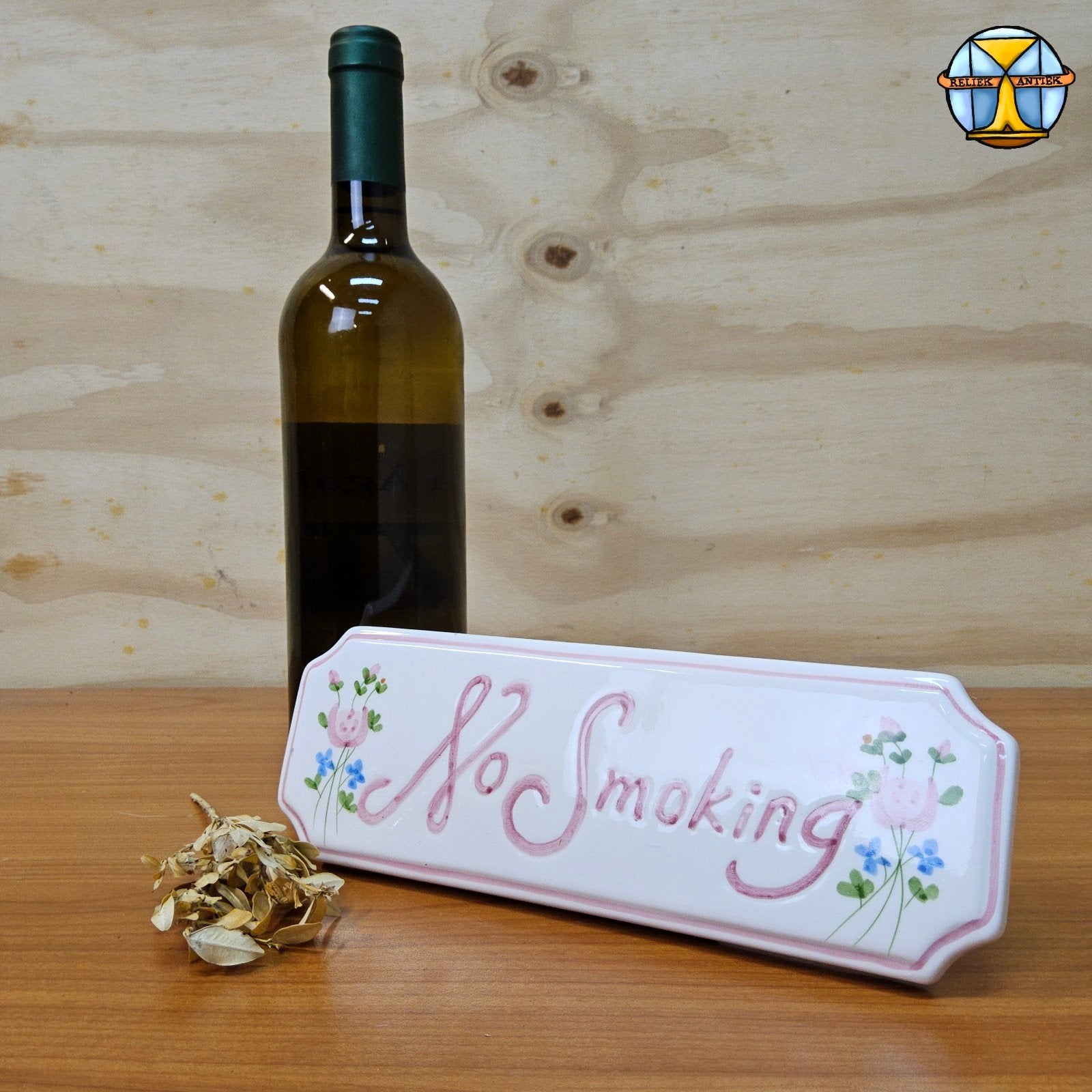 Vintage handgemaakte keramieken no smoking bordje bloemen, Enlèvement ou Envoi
