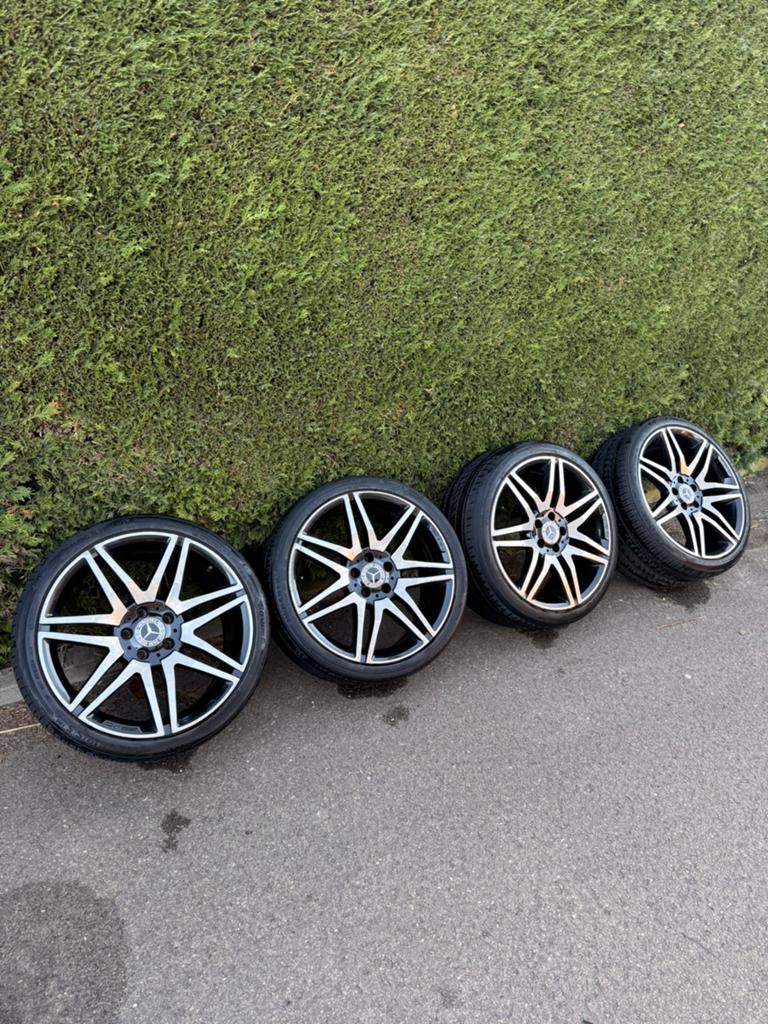 Jantes Mercedes AMG 19 pouces OEM à vendre, Enlèvement ou Envoi, 19 pouces, Pneu(s)
