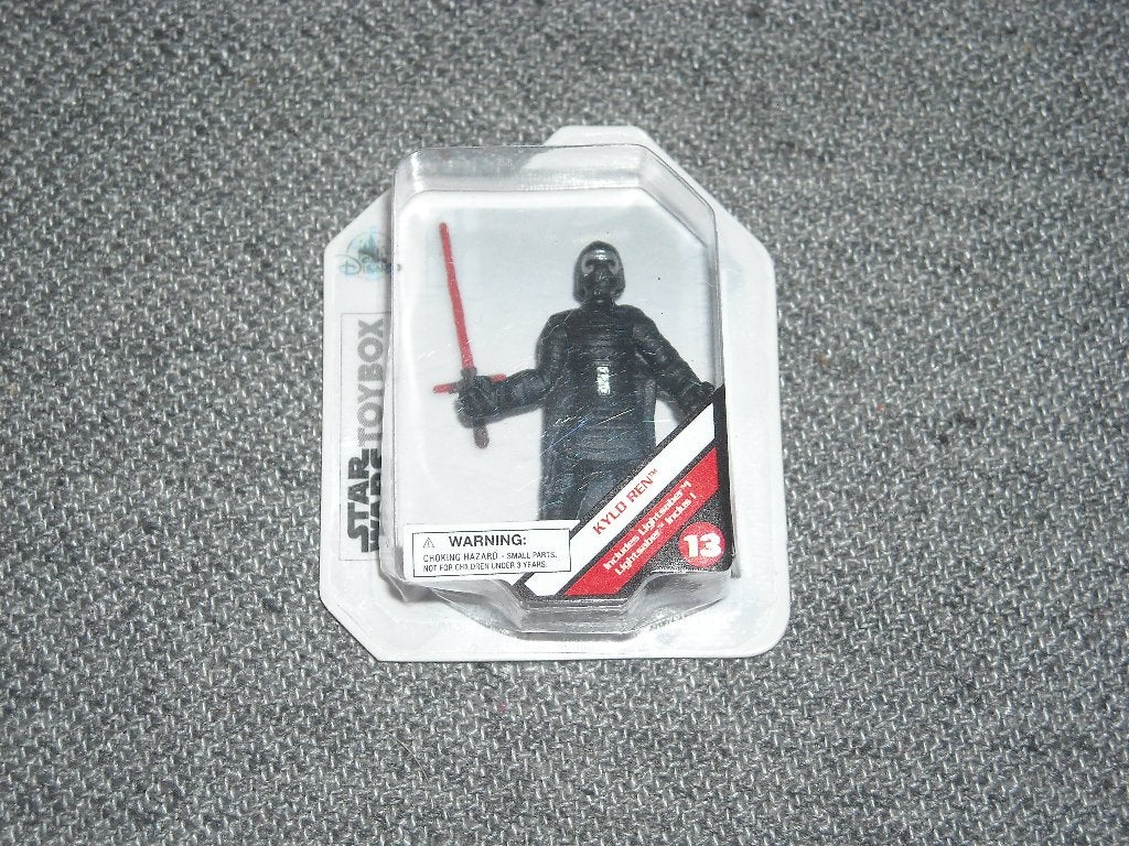 Star Wars miniatuur Kylo Ren in ongeopende verpakking, Verzamelen, Poppenhuizen en Toebehoren, Ophalen of Verzenden, Nieuw