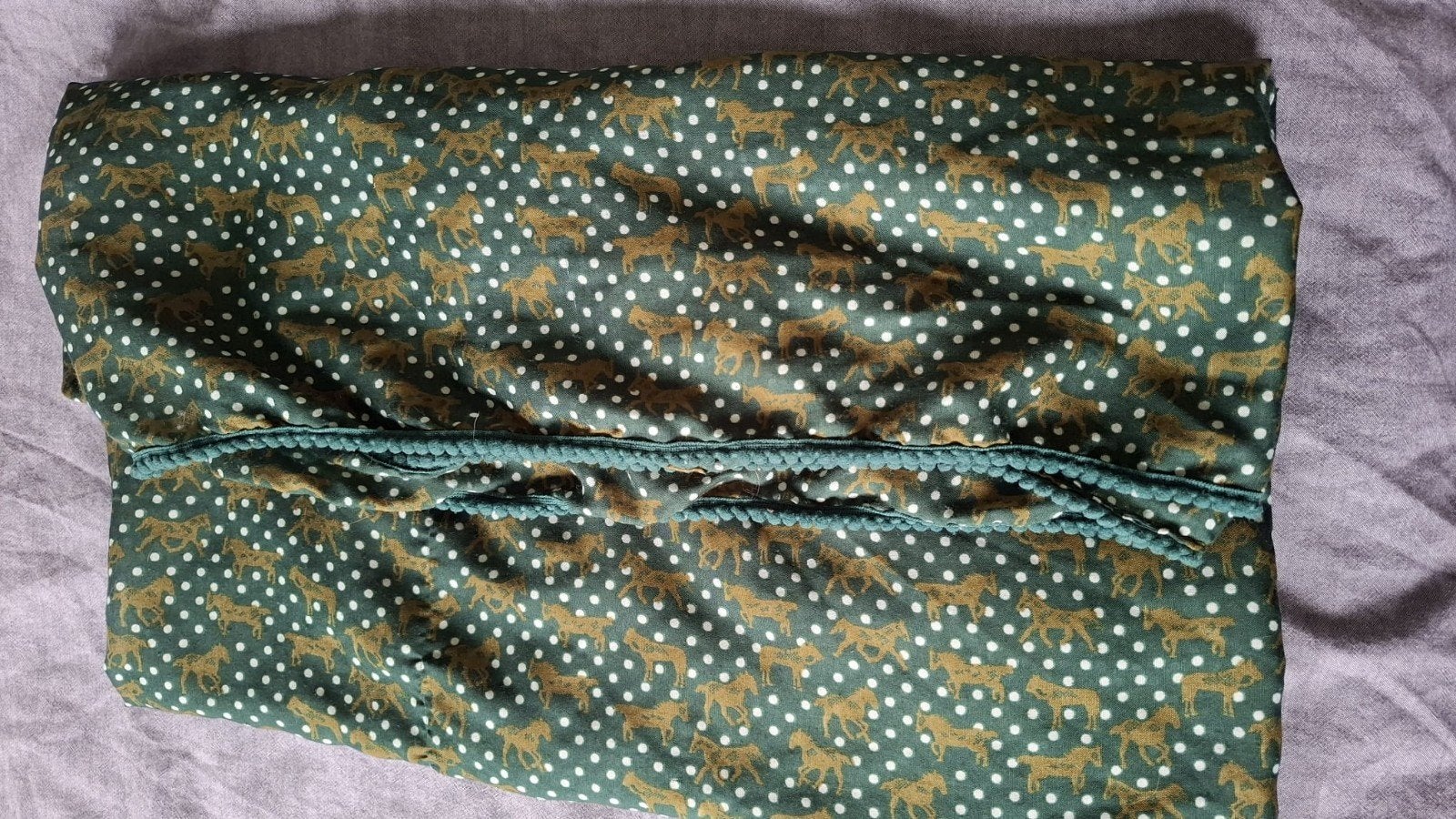 Groene loopsjaal / snood met paardenprint en stippen, Kleding | Dames, Mutsen, Sjaals en Handschoenen, Ophalen of Verzenden, Sjaal