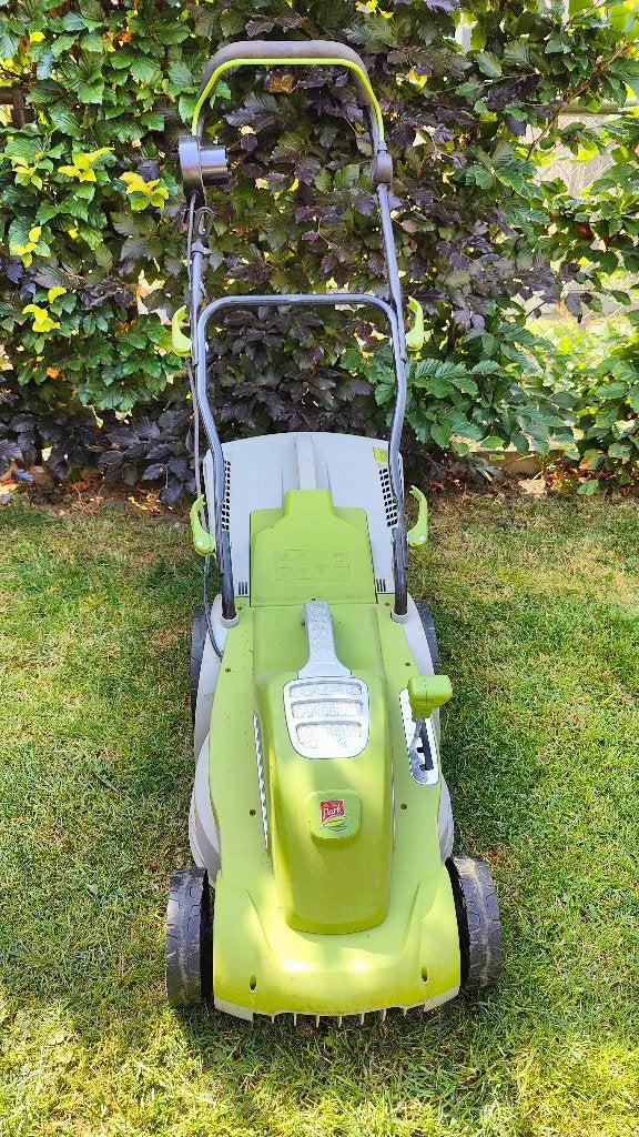 Electrische gras te koop, Ophalen, Gebruikt, Gras