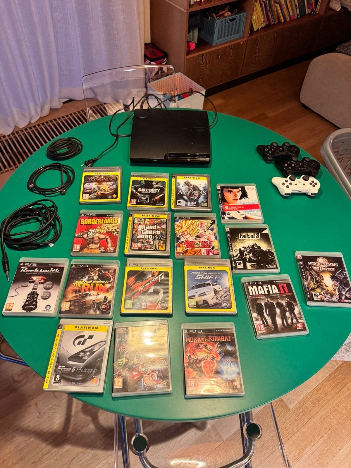 Playstation 3 inclusief 17 games, À partir de 12 ans, Enlèvement, Utilisé, 3 joueurs ou plus