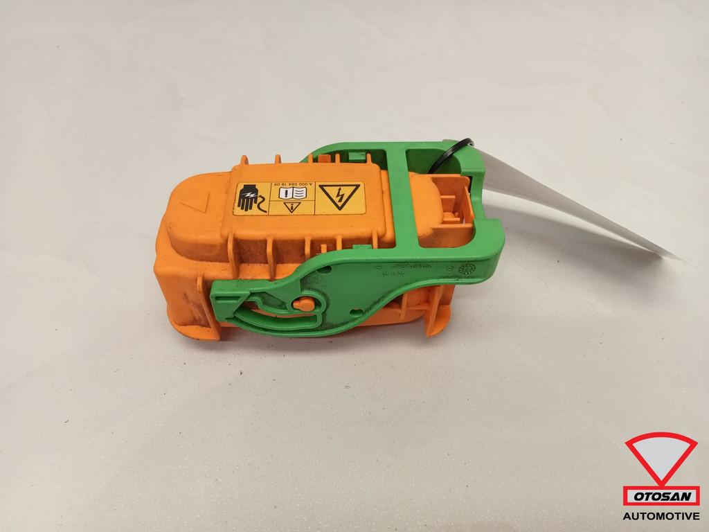 Fusible principal de batterie Smart Fortwo 453 EQ A000584180, Mercedes-Benz AG, Utilisé, Mercedesstrasse 120
70372  Stuttgart, DE
