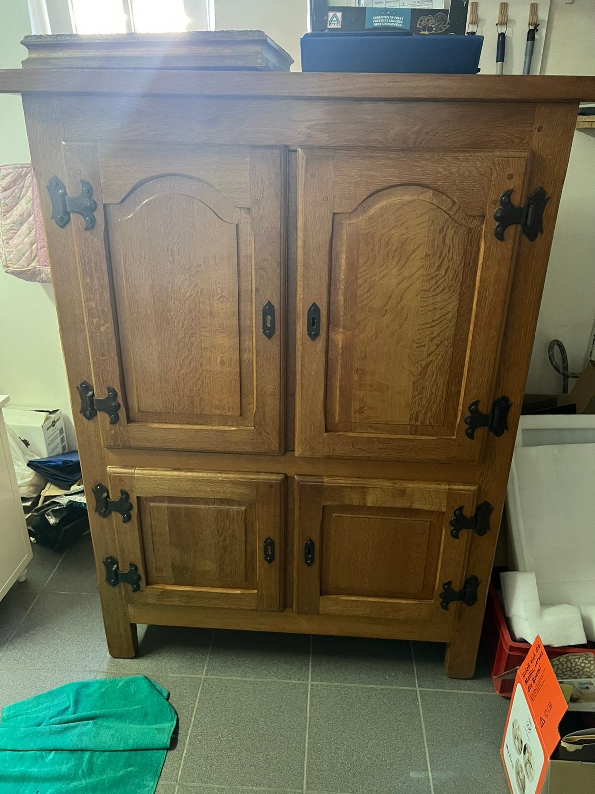Eetkamer set, Enlèvement