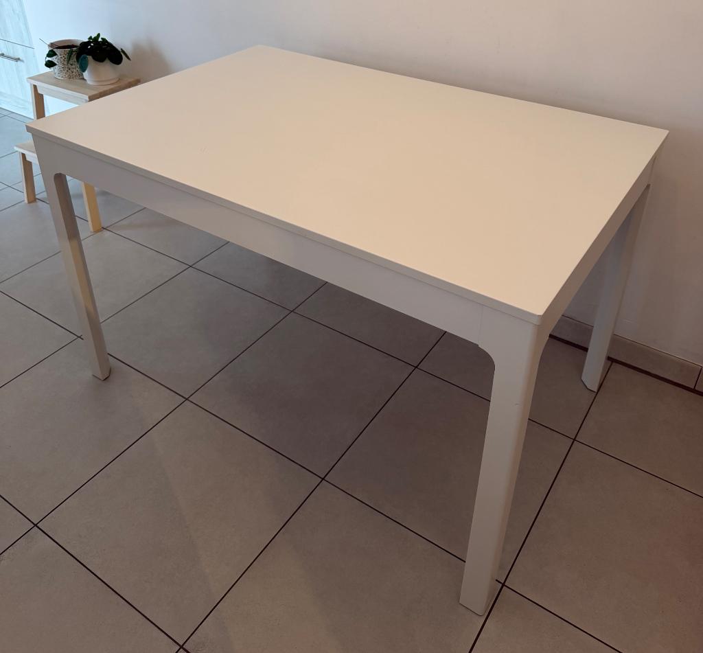 Table extensible et banc EKEDALEN IKEA, Maison & Meubles, Tables | Tables à manger, 100 à 150 cm, Cinq personnes ou plus, Comme neuf