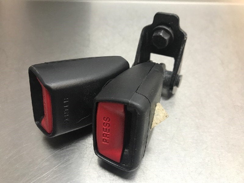 BOUCLE DE CEINTURE ARRIÈRE GAUCHE Kia Pro cee'd (EDB3), Utilisé, Kia