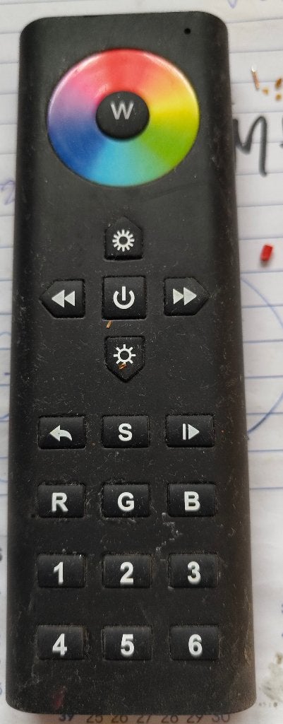 Integratech Extra RF handzender voor kit RGB+W-CW 6 zones, Hobby en Vrije tijd, Elektronica-componenten, Ophalen of Verzenden