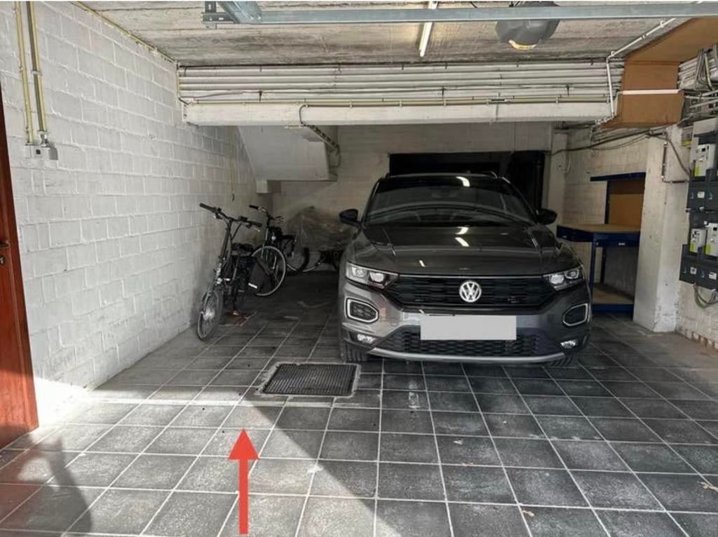 Autostaanplaats Oostende!, Immo, Garages en Parkeerplaatsen, Oostende