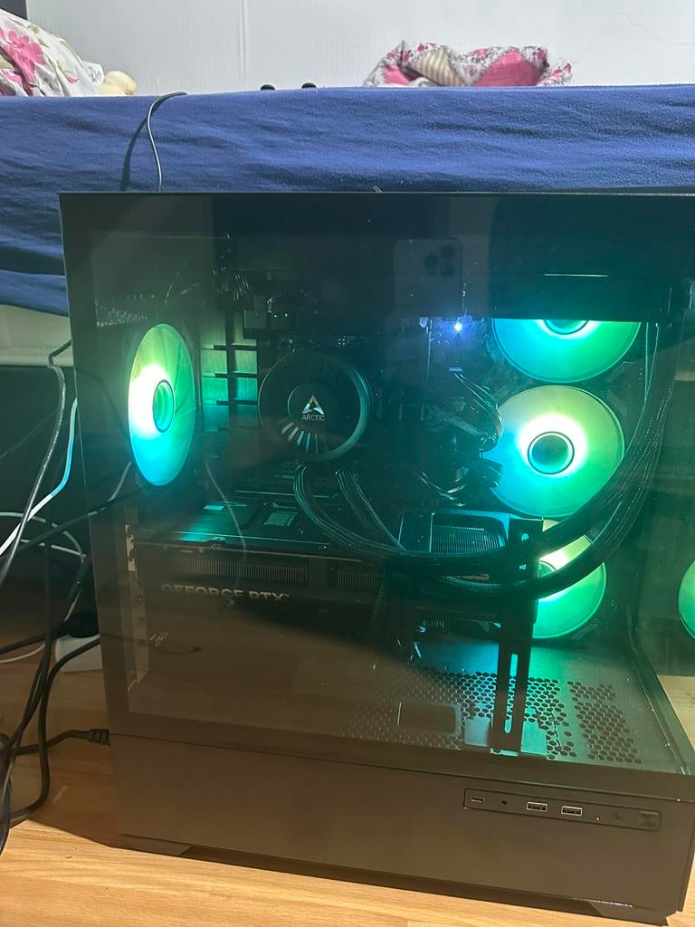 Gaming pc, Computers en Software, Monitoren, Zo goed als nieuw, Gaming, Ophalen