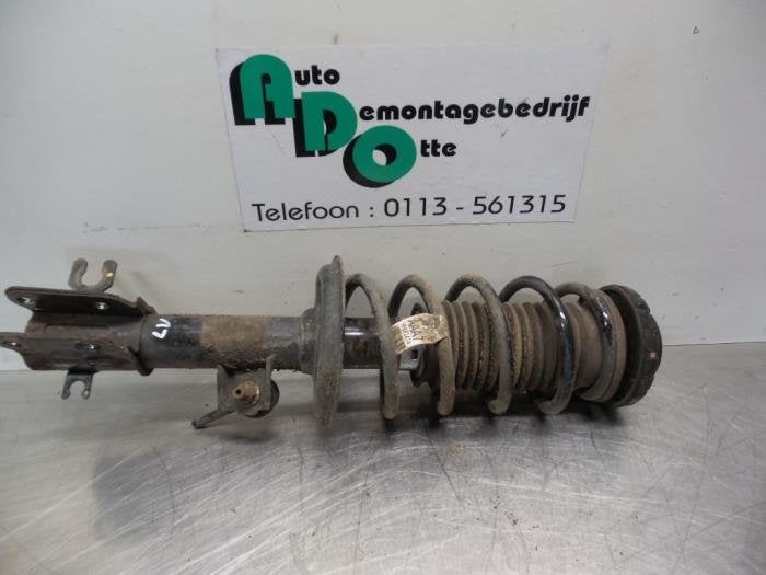 Schokdemperpoot links-voor van een Chevrolet Spark, Gebruikt, -, Ophalen of Verzenden, -