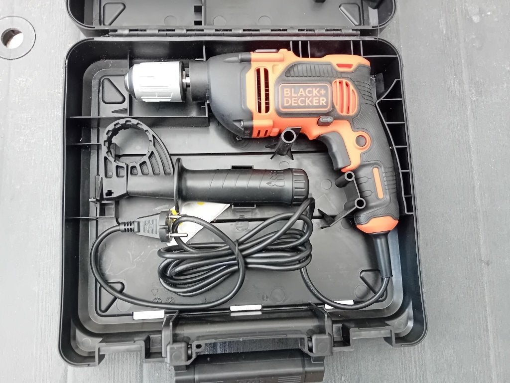 Boormachine Black & Decker - BEH850, 600 watt of meer, Ophalen, Boormachine, Klopboormechanisme