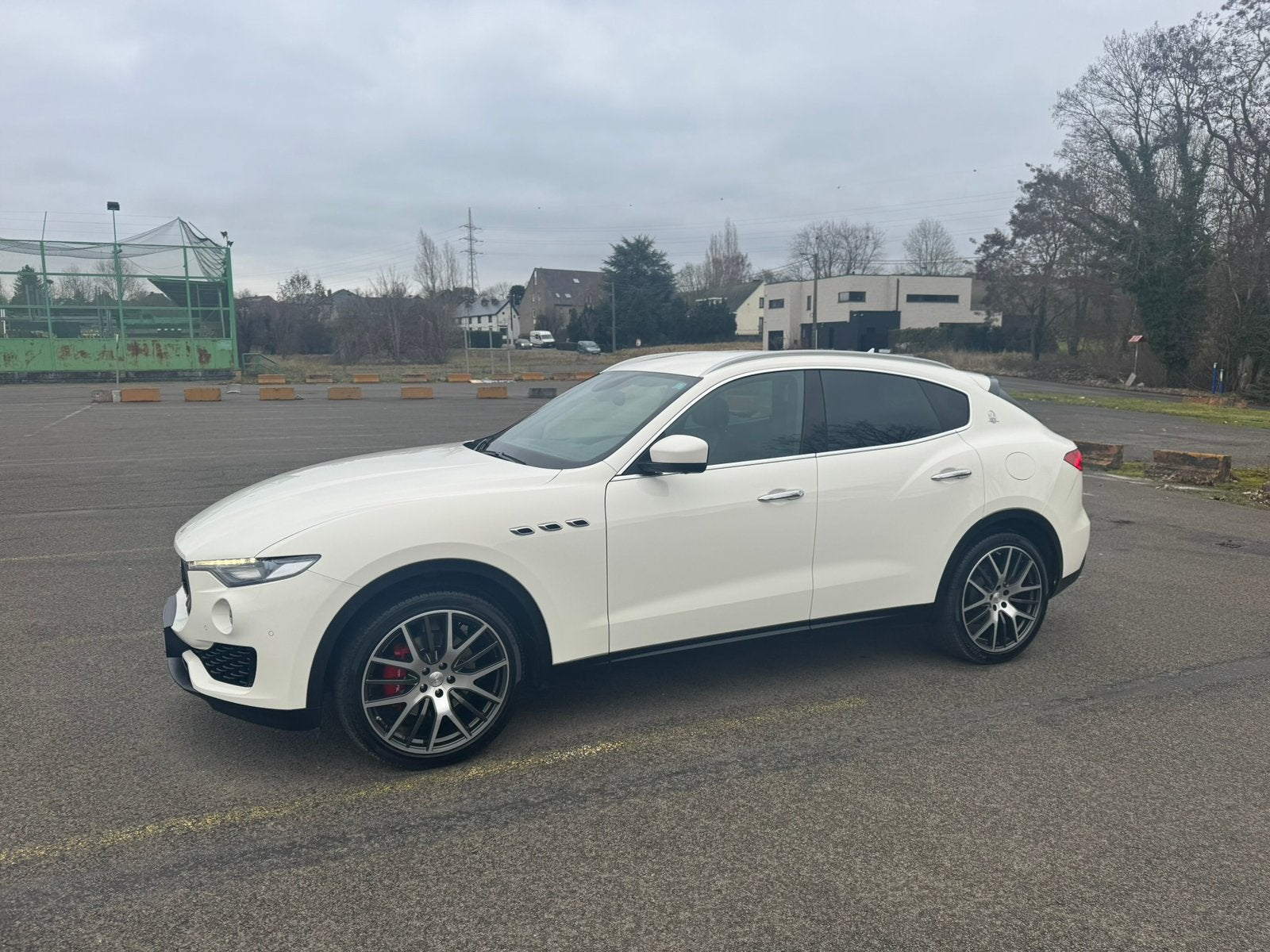 Maserati Levante 2018 • 63.500 km • 34.000 €., Autos, Achat, Noir, Diesel, Automatique
