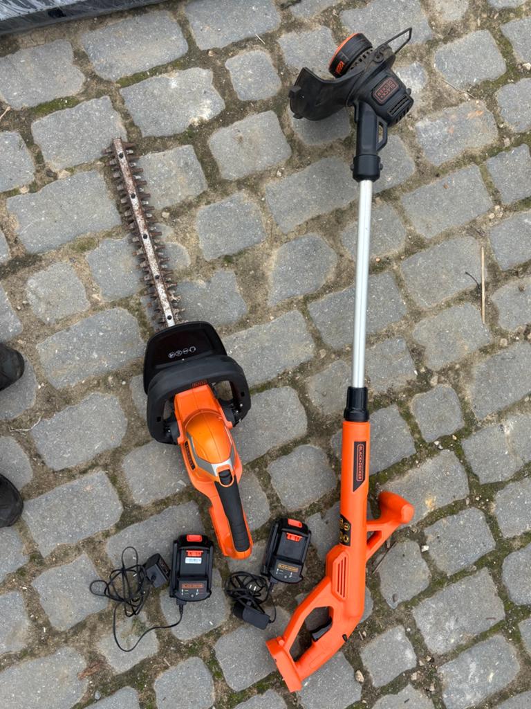 Te koop kantmaaier en haagschaar, Tuin en Terras, Heggenscharen, Ophalen, Gebruikt, Accu