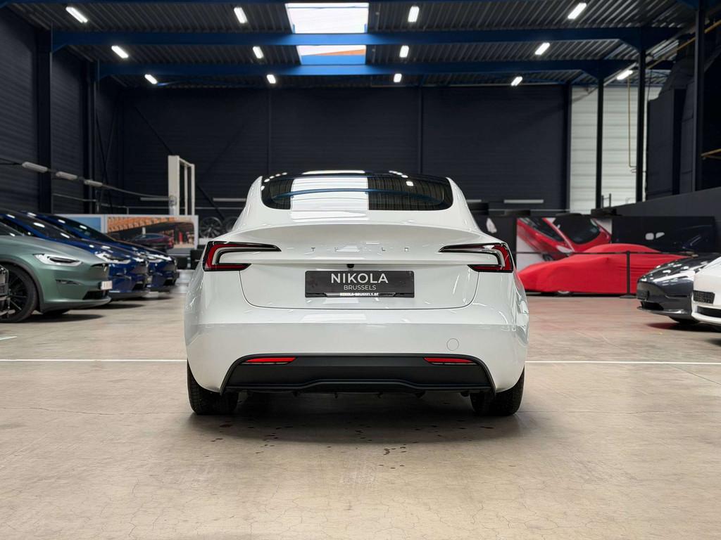 Tesla Model 3 HIGHLAND PREMIUM - REAR WHEEL DRIVE - LOW MILE, Automaat, Achterwielaandrijving, Gebruikt, Zwart
