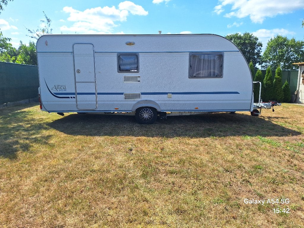 Adria Altea 542pk Caravan stapelbed 6personen, Caravans en Kamperen, Caravans, Particulier, tot en met 6, 1000 - 1250 kg, Treinzit