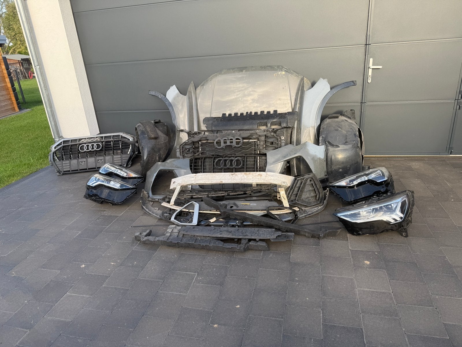 Audi q3 voorkop compleet onderdelen q3, Ophalen, Gebruikt, Voor, Audi