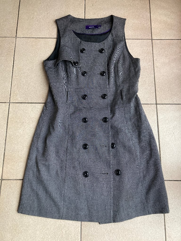 Leuke grijs gekleurde jurk - Maat 38 ( merk = MEXX ), Kleding | Dames, Jurken, Ophalen of Verzenden, Maat 38/40 (M), Grijs