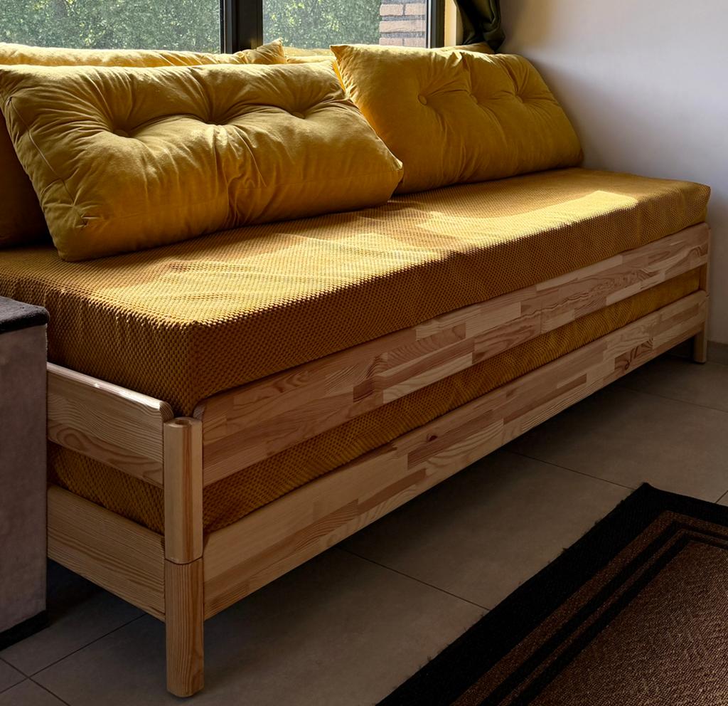 IKEA stapelbed / daybed + 2 matrassen + custom hoezen, Ophalen, Zo goed als nieuw