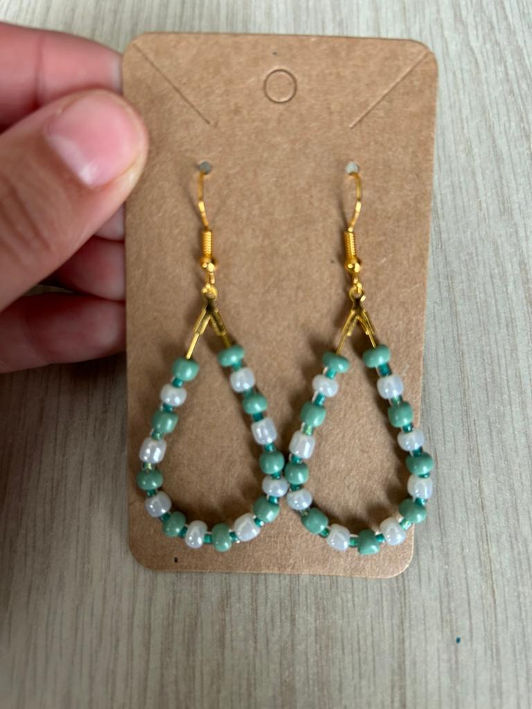 Mooie oorbellen mintgroen/wit/goud, Bijoux, Sacs & Beauté, Boucles d'oreilles, Enlèvement ou Envoi, Comme neuf, Blanc, Or