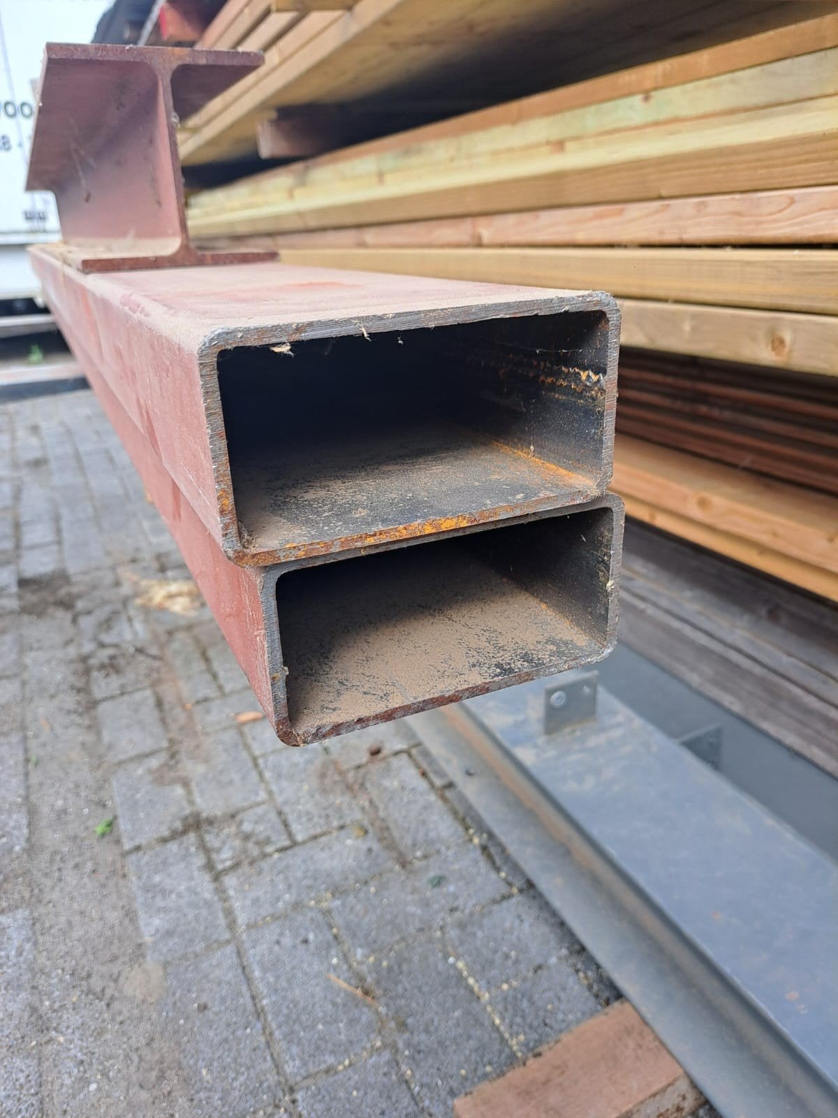 Poutrel staal rechthoek 2.70 m x 14x7cm , 2 stuks, Bricolage & Construction, Métaux, Enlèvement, Neuf, Fer
