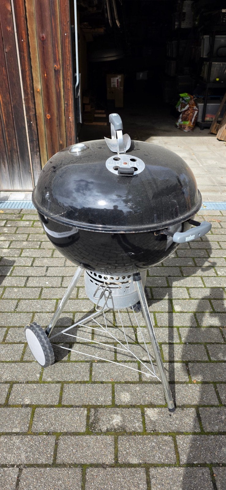 Weber mastertouch 57cm met asse opvangbak en starter, Tuin en Terras, Ophalen