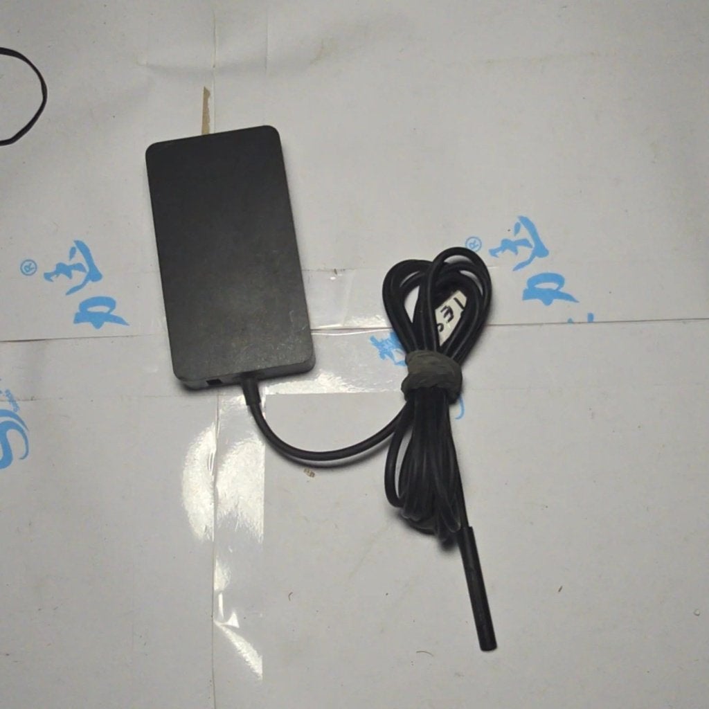 Microsoft 44W laptop oplader Model 1800 Surface Connect 15V, Computers en Software, Verzenden, Zo goed als nieuw, Microsoft