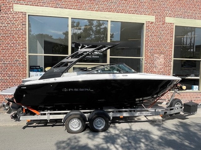 Regal LS2 Bow Rider Volvo Penta 280 pk Duo Prop Nieuwe boot, Watersport en Boten, Ophalen, Regal, Binnenboordmotor, Nieuw