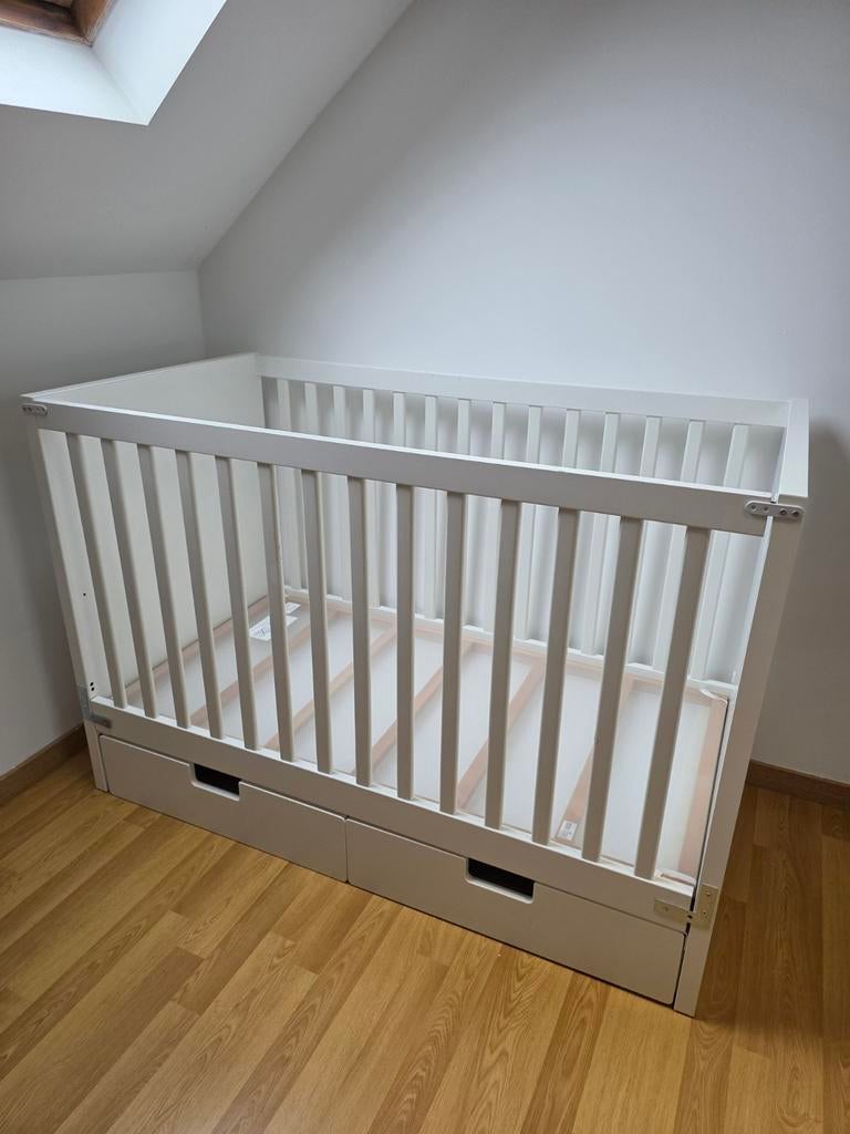 Lit bébé IKEA Stuva avec tiroirs, 60x120 cm (couleur blanc), Kinderen en Baby's, Ophalen
