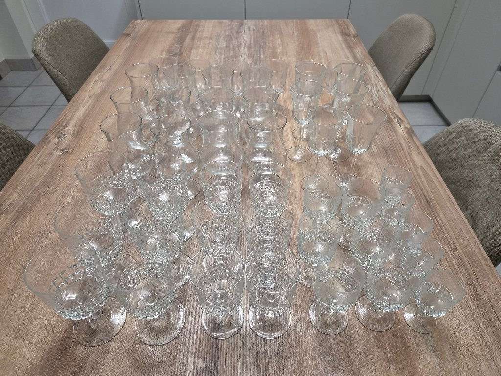 Joli lot de 47 verres à saisir comme neuf, Enlèvement, Comme neuf, Verres et Verres à shot