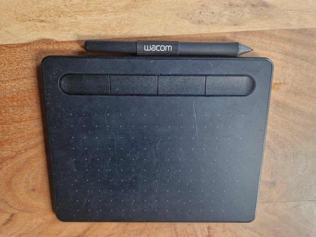 Wacom intuos small bluetooth, Enlèvement ou Envoi, Utilisé, Sans fil, Wacom