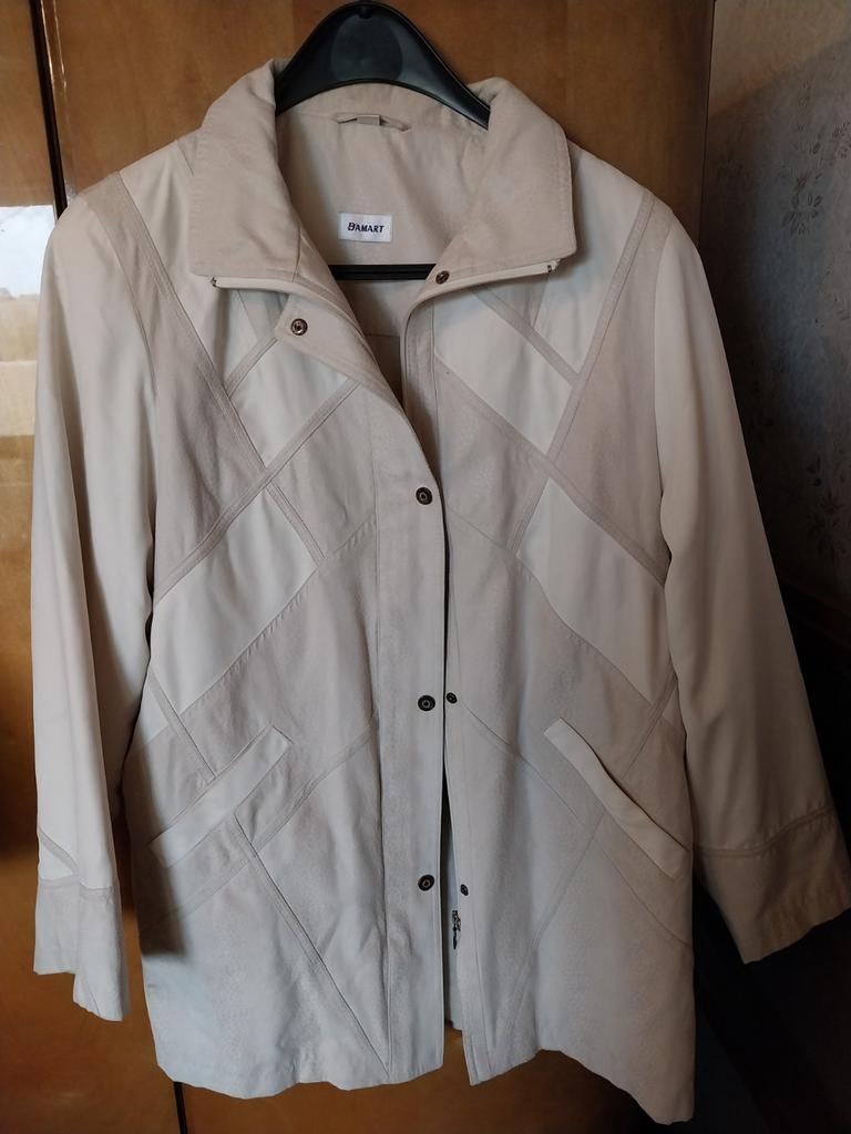 Damart damesjas, Ophalen, Beige, Maat 42/44 (L), Zo goed als nieuw