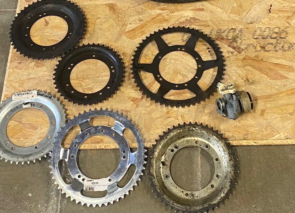 Gratis Tandwielen Peugeot 103, Fietsen en Brommers, Brommeronderdelen | Algemeen, Ophalen, Gebruikt, Overige typen, Peugeot