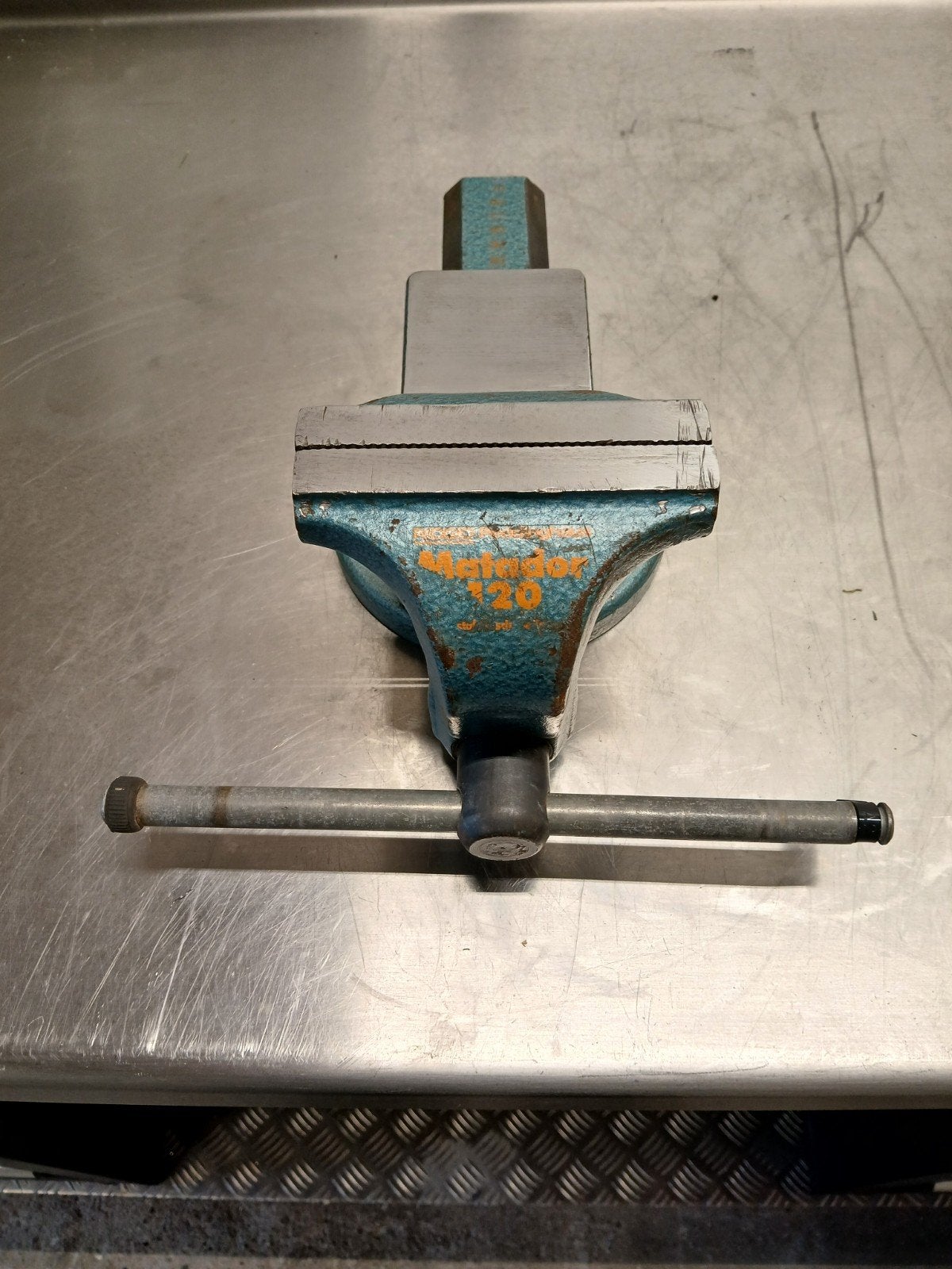 Bankvijs Ridgid Matador, Ophalen