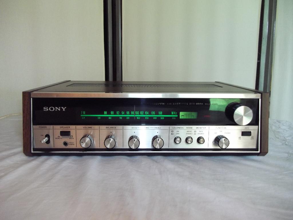 Vintage Sony receiver, Gebruikt, Ophalen of Verzenden, Sony, Minder dan 60 watt