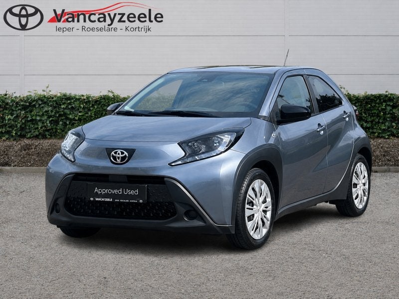 Toyota Aygo play+cam+dab+carplay+androidauto, Autos, Toyota, Argent ou Gris, Achat, Boîte manuelle, Noir