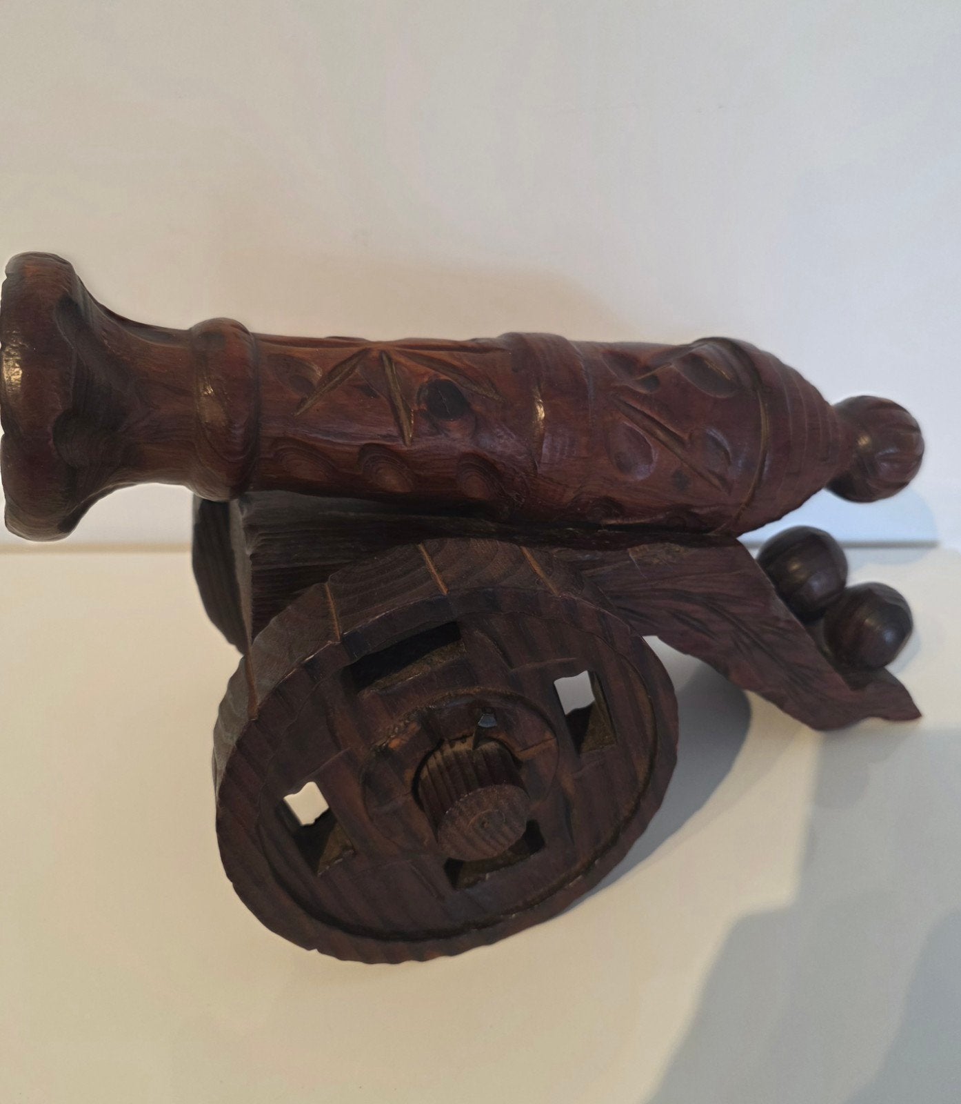 Canon Militaire Vintage Sculpté en Bois 44 cm, Antiquités & Art, Bois, Enlèvement ou Envoi, Brun, Autres sujets
