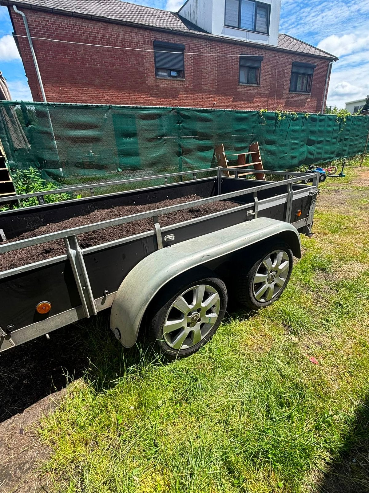Remorque à deux essieux UNBRAKED 258/132, Enlèvement, Comme neuf