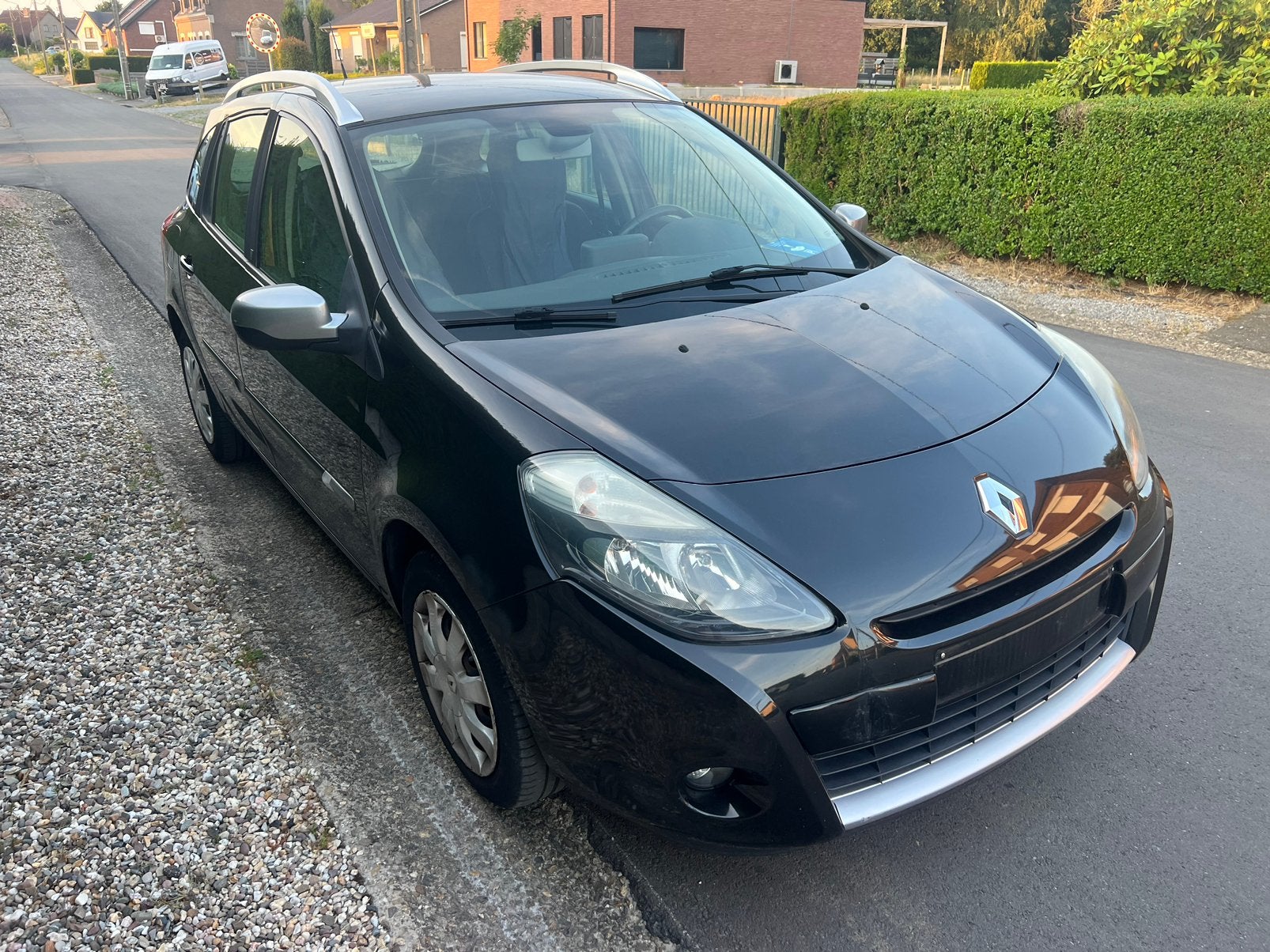 Renault Clio, Bwj 2011, 126.000km, Euro 5, Airco, Auto's, Voorwielaandrijving, Euro 5, Stof, Zwart