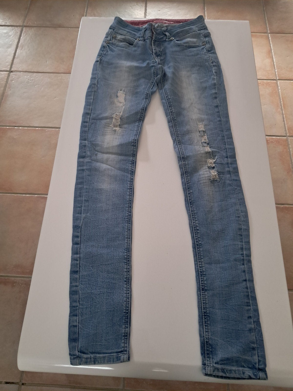 pantalon taille 34 et 36, Kleding | Dames, Spijkerbroeken en Jeans, Ophalen of Verzenden